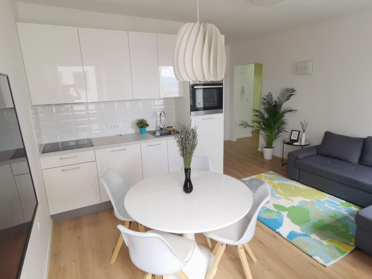 Marina Rijeka Center apartments Bagian luar foto